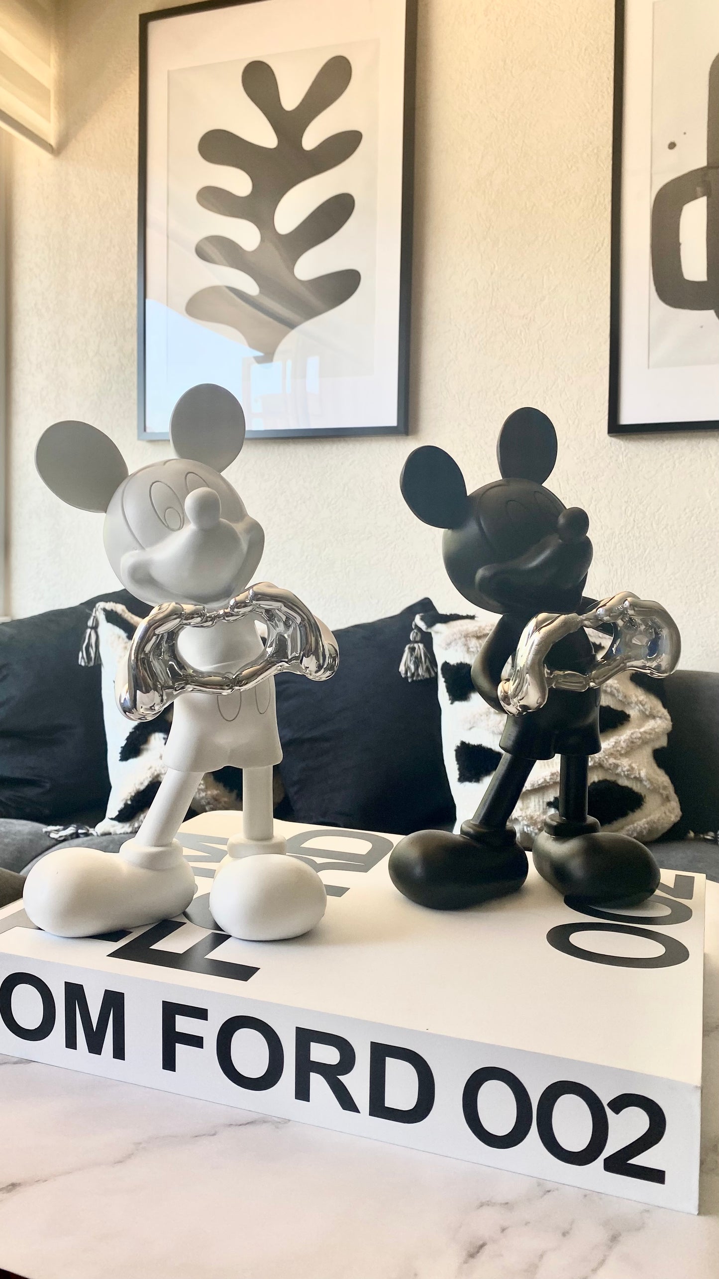 Mickey love plateado