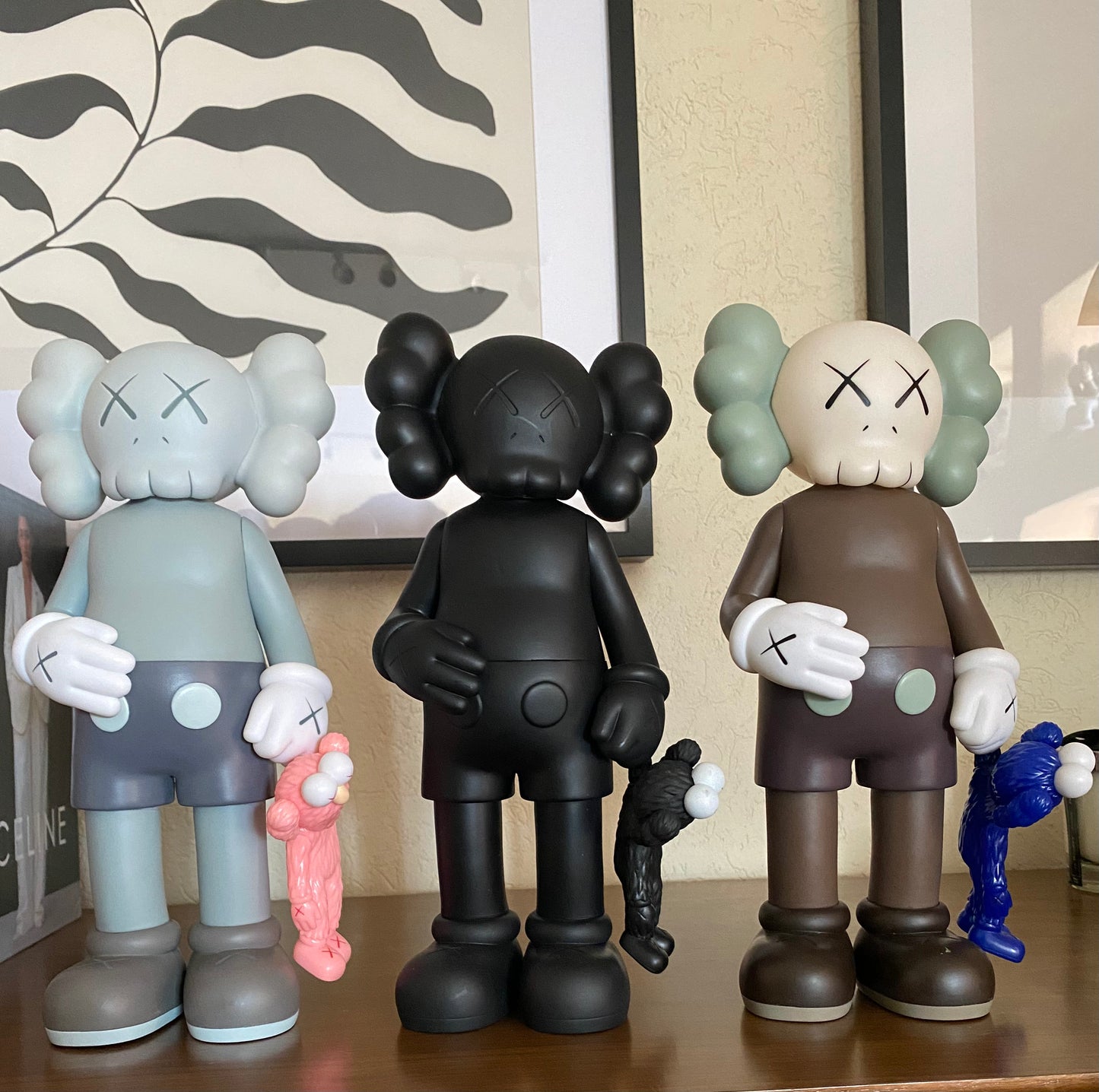 Kaws Share 2020