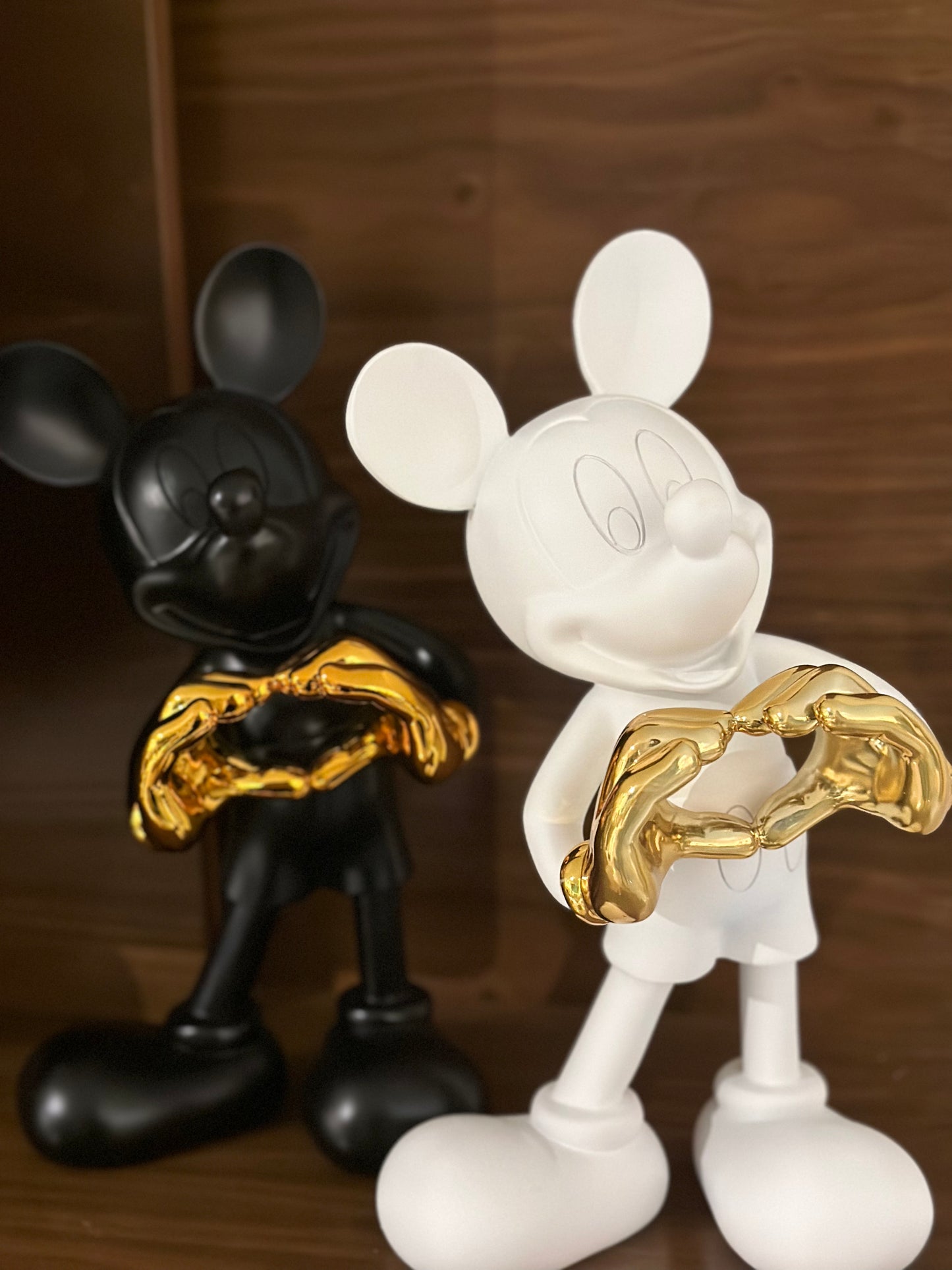 Mickey love dorado